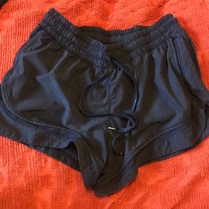 Lulu running shorts (2)
